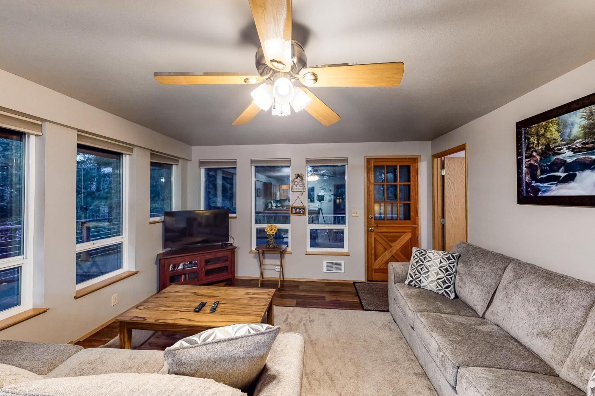 Towering Pines Cabin & Game Room Leavenworth Rom bilde